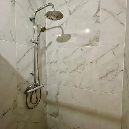 Yes Silver アパート